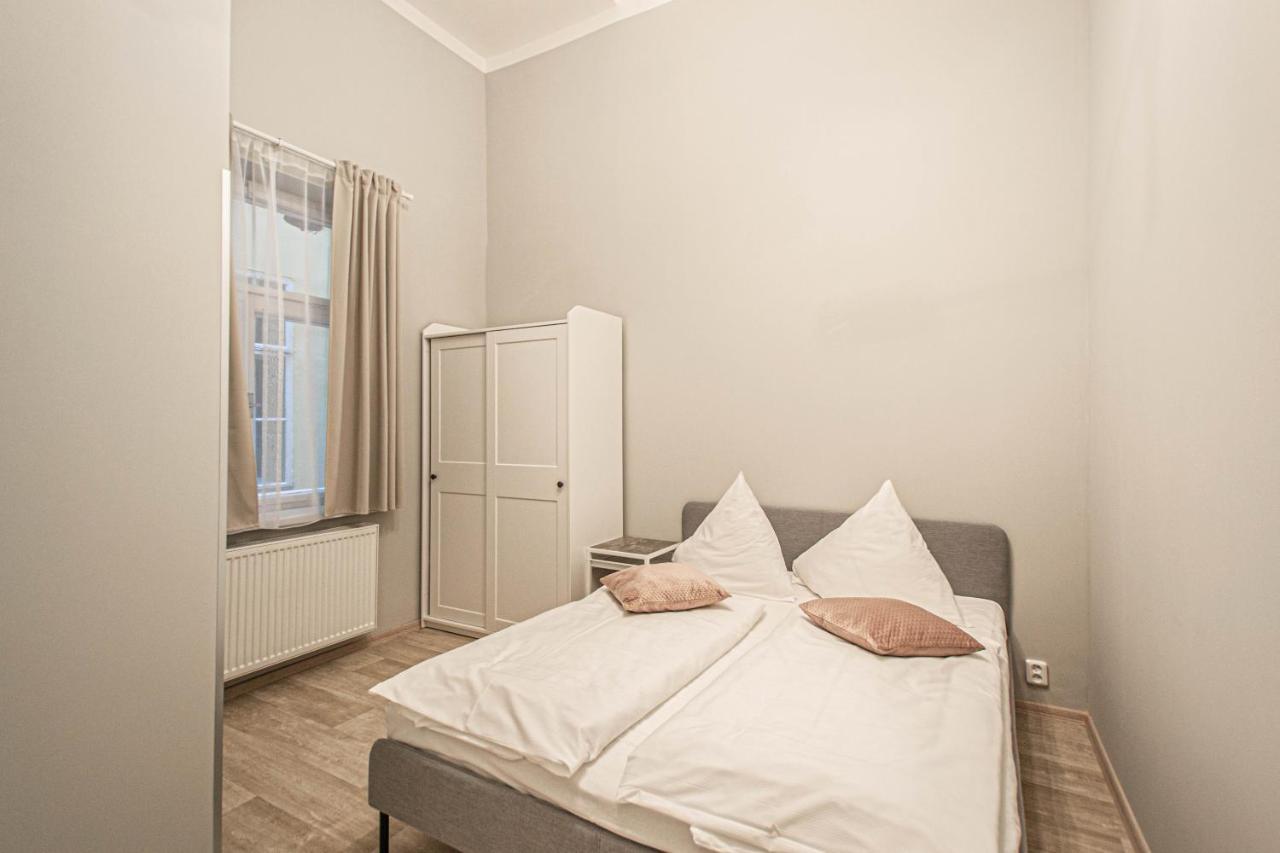 Sightseeing Apartment By Ruterra Прага Екстериор снимка